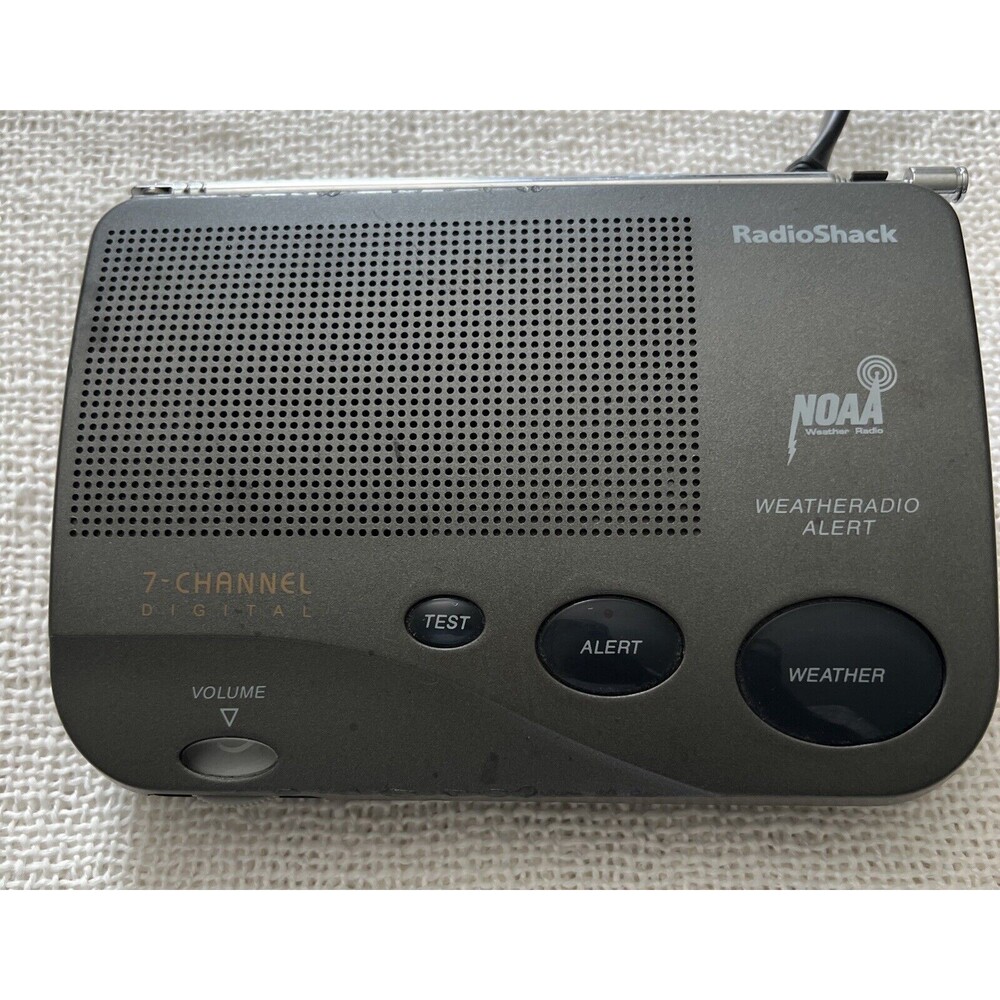 Radio Shack 12-247B Weather Radio Alert 7 Channel NOAA Digital - Tested preowned - Picture 2 of 10